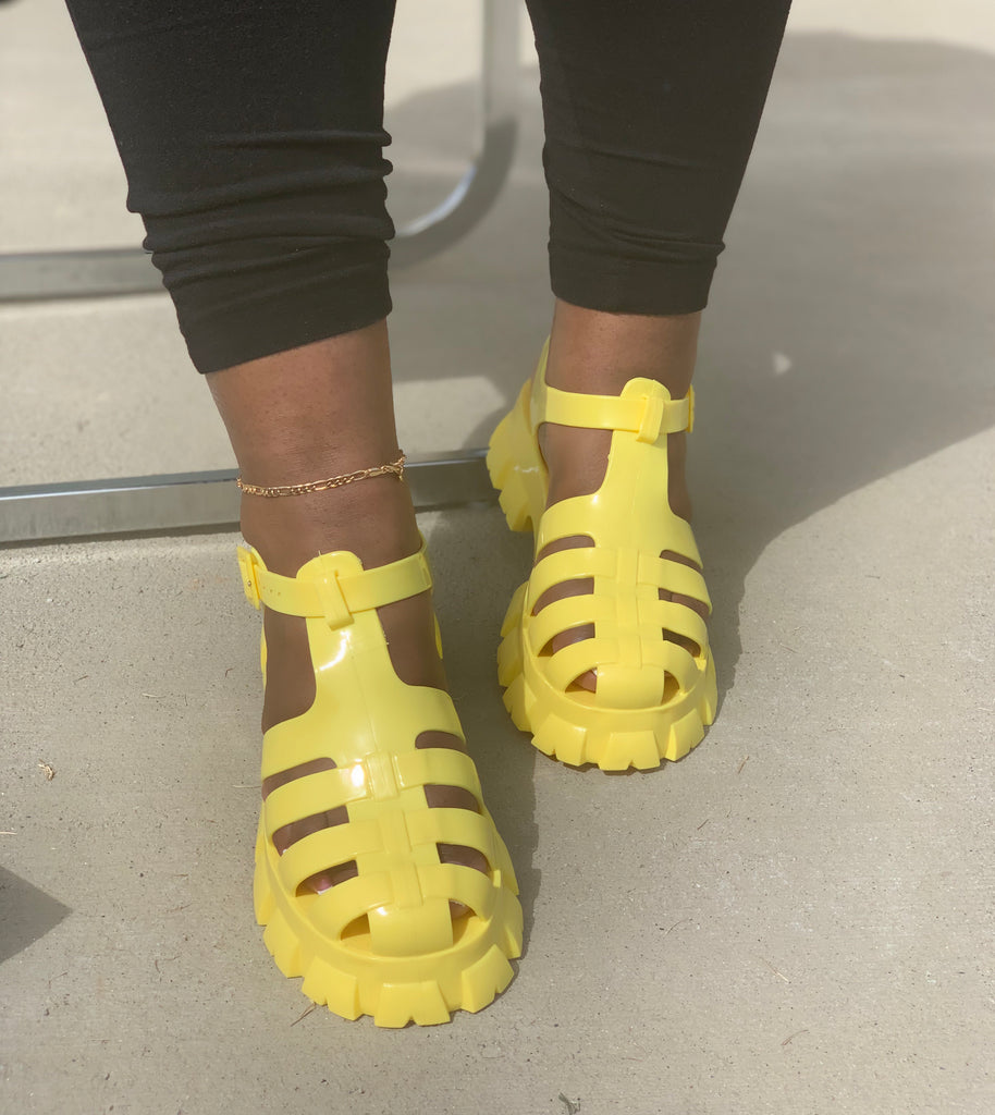 Yellow jelly cheap sandals womens